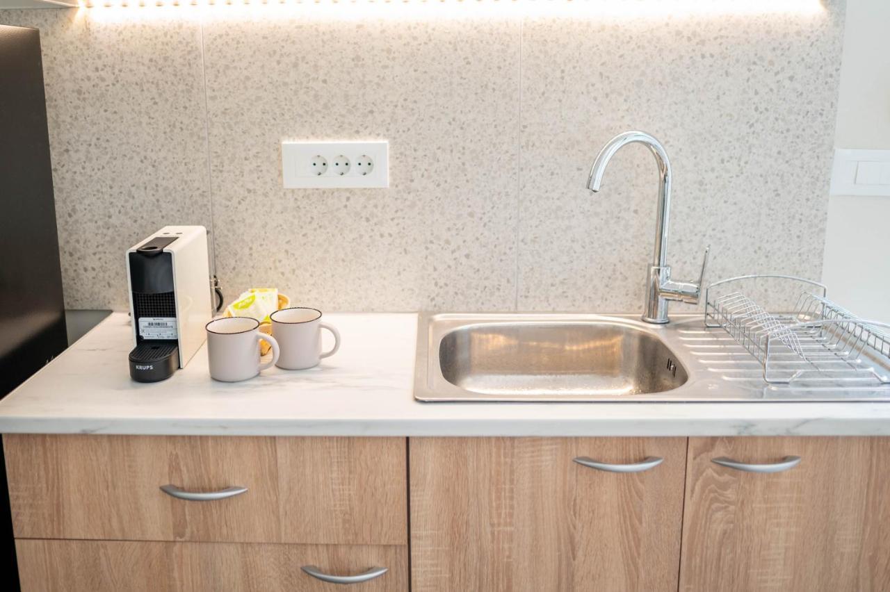 Kosnian City Suites B Екстер'єр фото