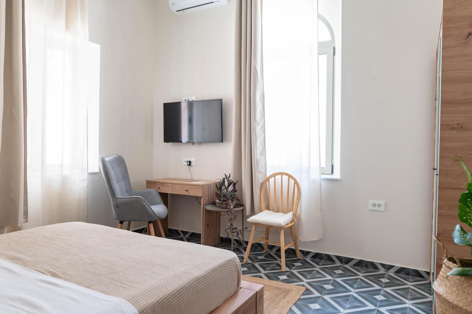 Kosnian City Suites B Екстер'єр фото