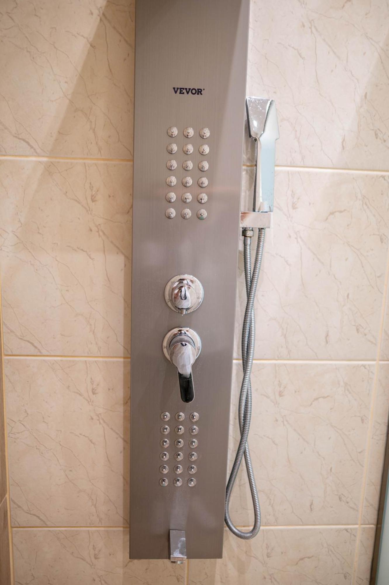 Kosnian City Suites B Екстер'єр фото
